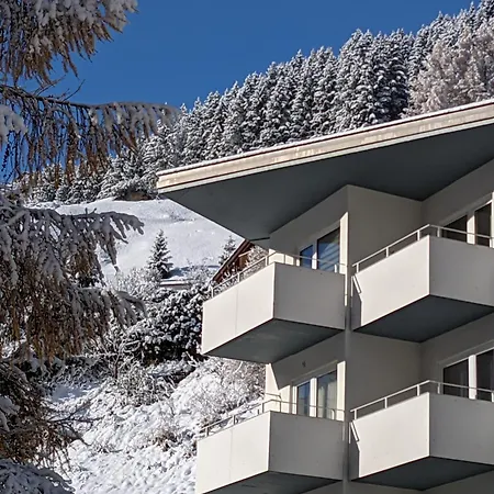 Haus Zervreila 아파트